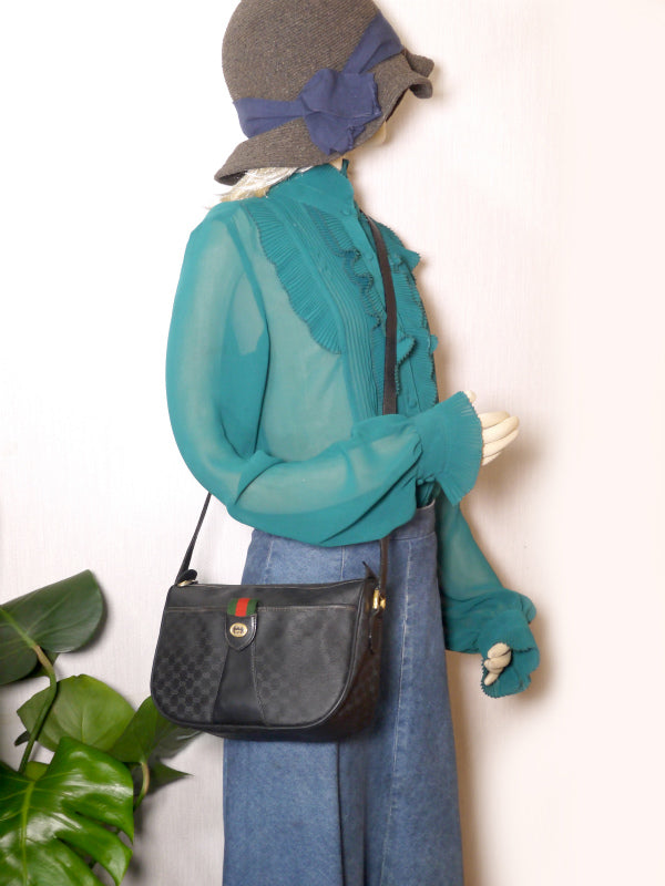 OLD Gucci 半月型ショルダー（黒）