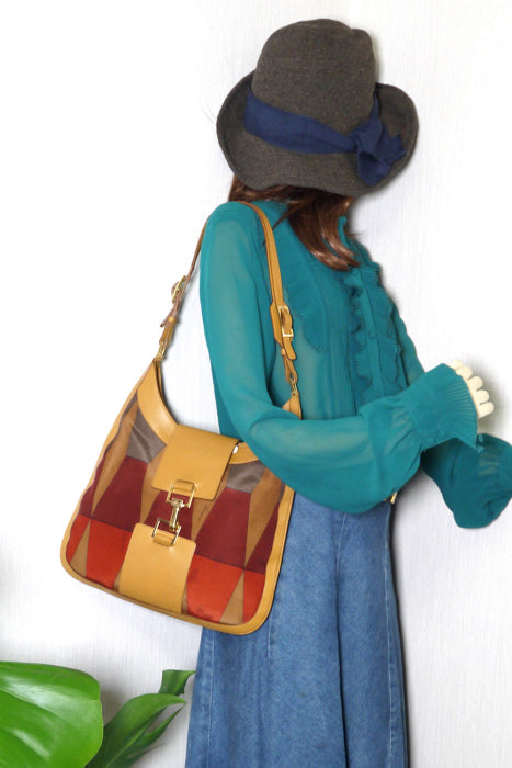 Gucci 　newジャッキースカーフショルダー（キャメル）