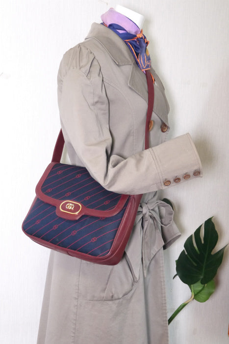 OLD Gucci  <訳アリ>流れ星ＧＧ柄ショルダー（紺×赤）