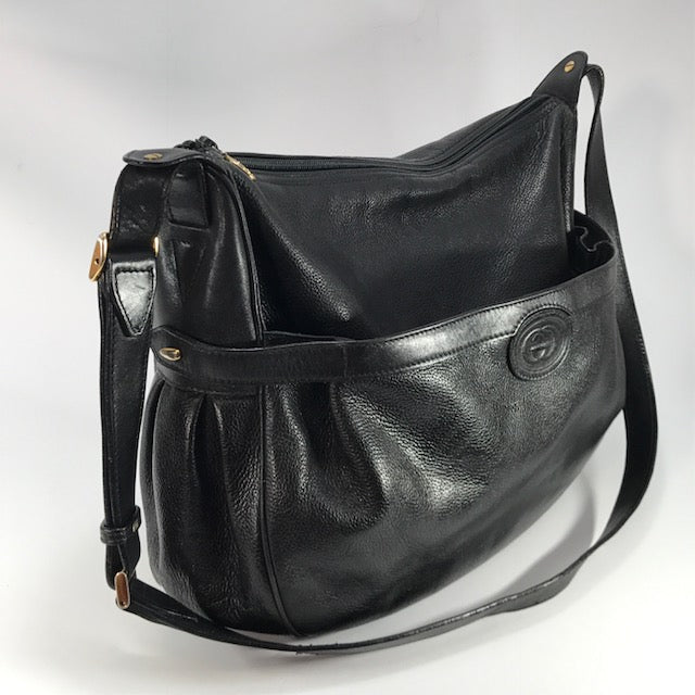 OLD Gucci シンプルGGマーク総革大型ショルダー（黒）