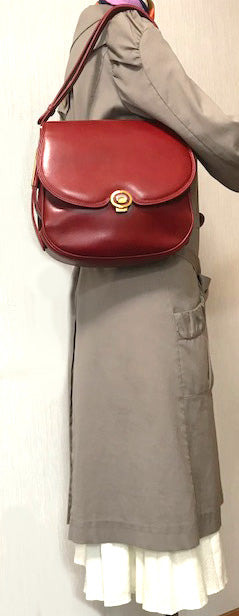 OLD Gucci 総革２層式ラウンドショルダー(赤)