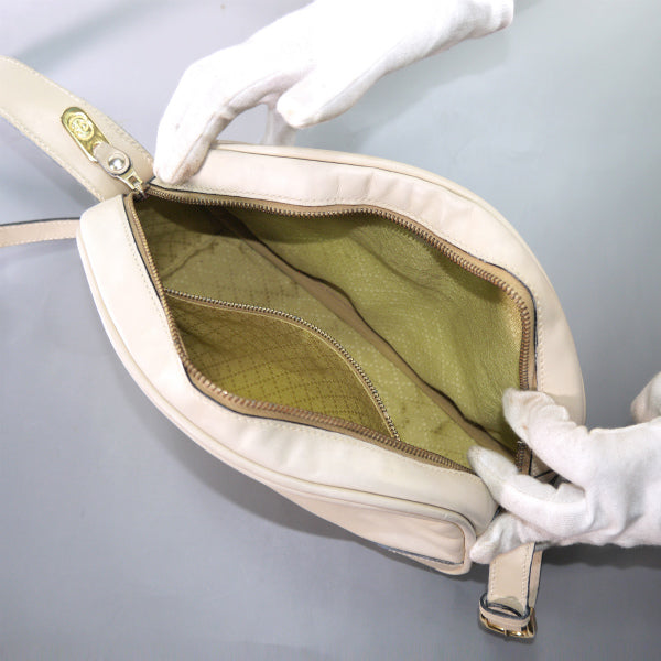 OLD Gucci　総革UFOショルダーバッグ（オフホワイト)