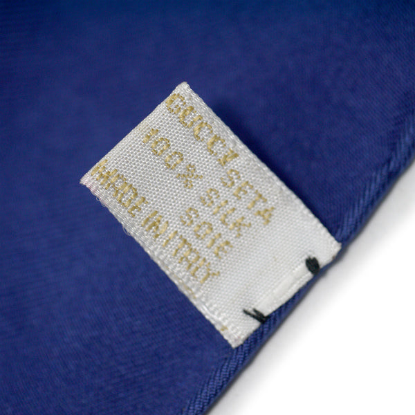 OLD Gucci 　太陽神 大判シルクスカーフ（赤系 ）