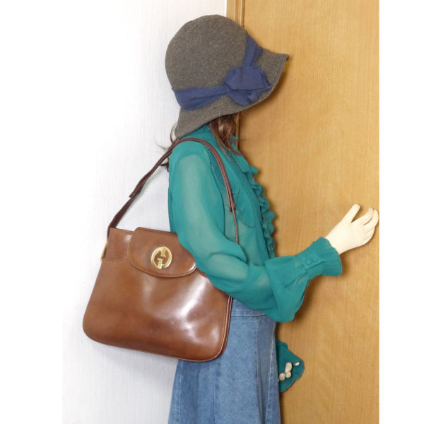 OLD Gucci＜訳あり＞1973総革ショルダー（飴色）