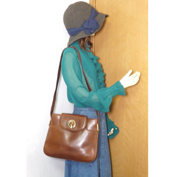 OLD Gucci＜訳あり＞1973総革ショルダー（飴色）