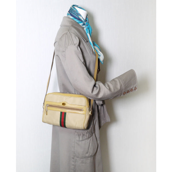 OLD Gucci　定番ショルダー縦シェリー(キャメル・小）