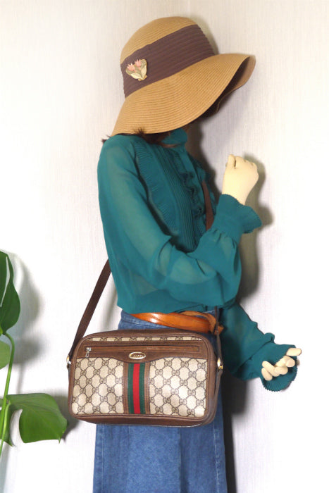 OLD Gucci ７０ｓ横長ショルダ−（茶）