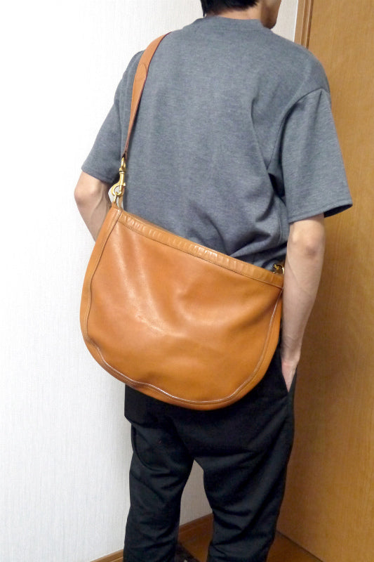 OLD Gucci 総革ホーボーバッグ（キャメル）