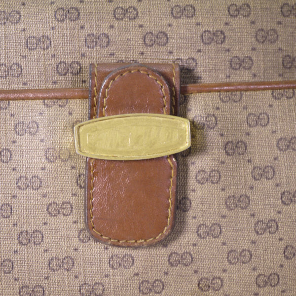 OLD Gucci ＜訳あり＞ラウンドシェリー斜めがけショルダー（茶）