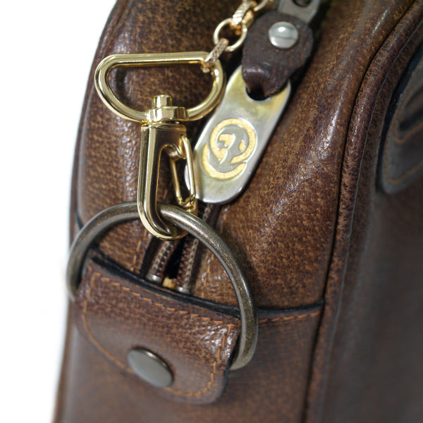 OLD Gucci ピグスキン横長チェーン付ショルダー（茶）