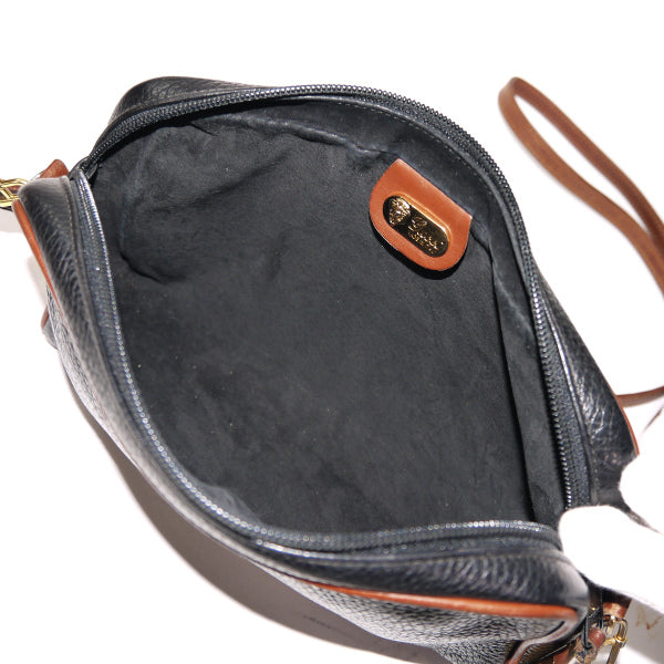 OLD Gucci　型押しレザー2WAYポーチバッグ（黒）