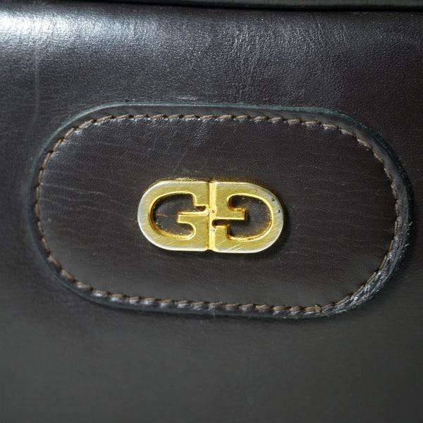 OLD Gucci　レザーGGロゴミニポーチ（濃茶）