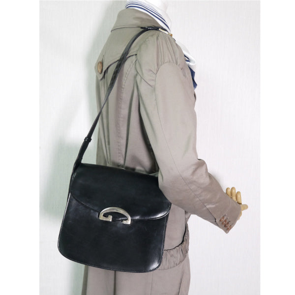 OLD Gucci スクエア総革G金具ショルダ−（黒）