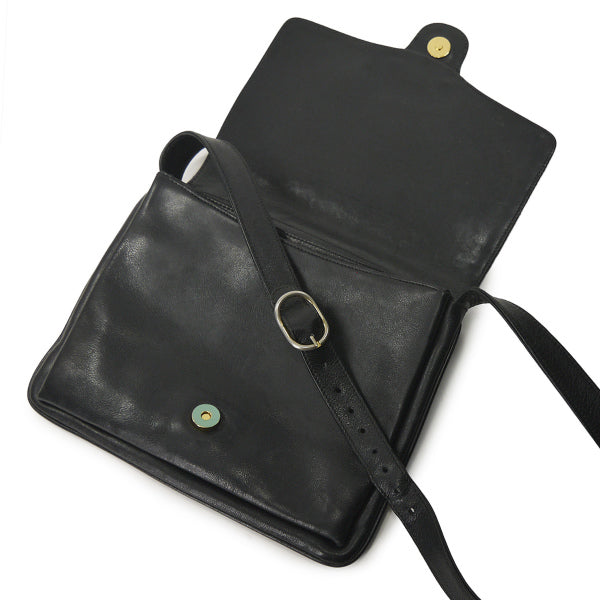 OLD Gucci　総革ビッグGG金具スクエアショルダー（黒）