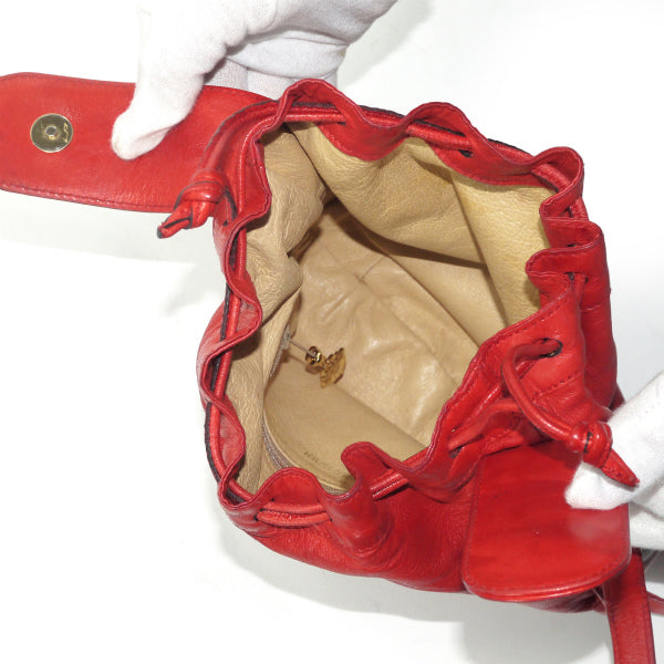 OLD Gucci　レア!!巾着レザー丸型ミニショルダー（赤）