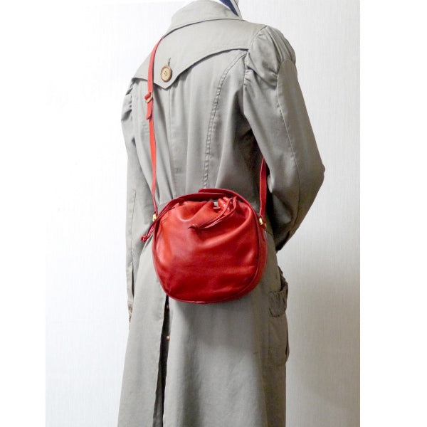 OLD Gucci　レア!!巾着レザー丸型ミニショルダー（赤）