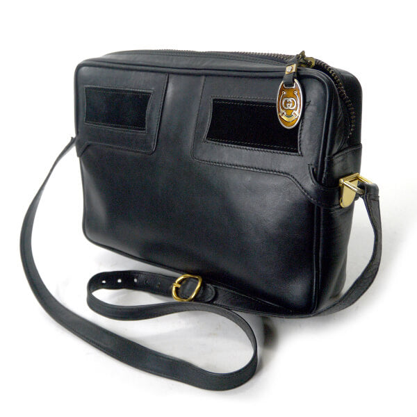 OLD Gucci スクエア総革スエードラインショルダ−（黒）
