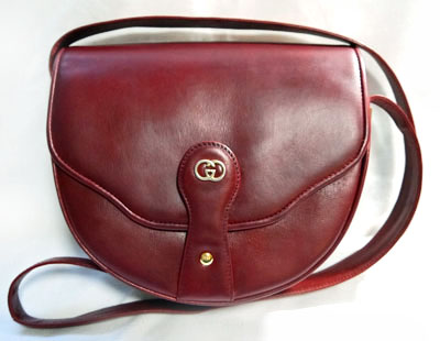 OLD Gucci 半円ポシェット（ワイン）
