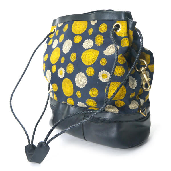 OLD Gucci 　レア!!太陽神 大型巾着ショルダー（紺系）