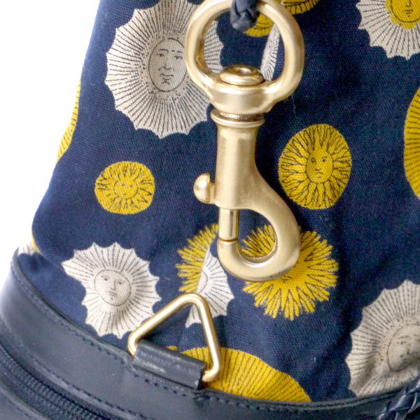 OLD Gucci 　レア!!太陽神 大型巾着ショルダー（紺系）