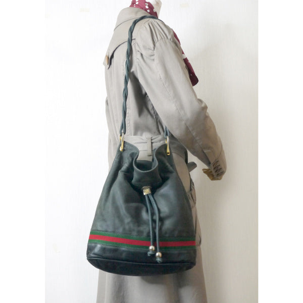 OLD Gucci　シェリー巾着ラム革ショルダー（黒）