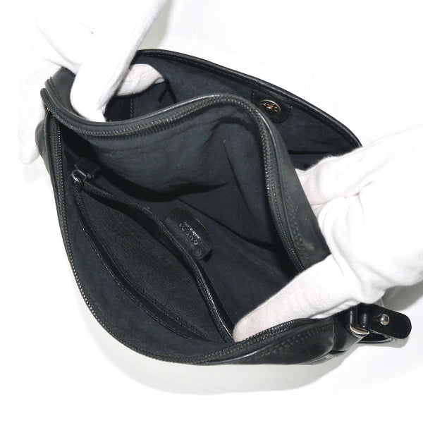 OLD Gucci　総革ロゴ クラッチバッグ（黒）