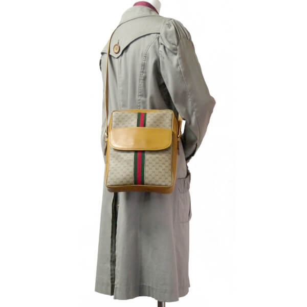 OLD Gucci マイクロGGシェリー縦長ショルダー（キャメル）