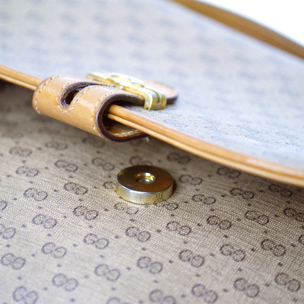 OLD Gucci マイクロGG 3層ショルダー（キャメル）