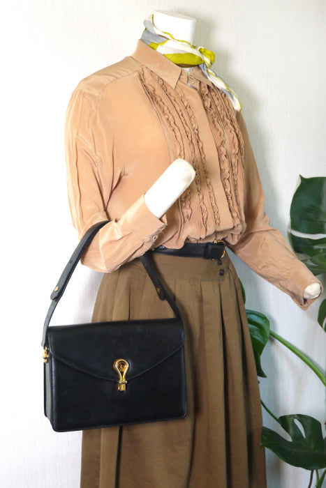 OLD Gucci タイガーアイ　革ショルダー（黒）