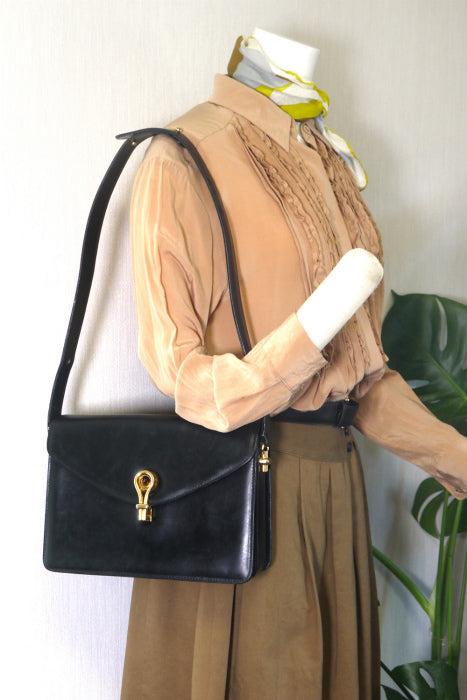 OLD Gucci タイガーアイ　革ショルダー（黒）