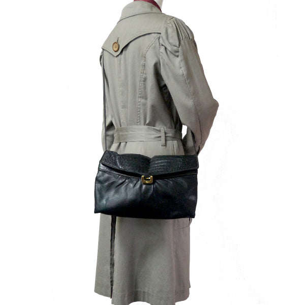 OLD Gucci　クロコフラップ総革ショルダー （黒）