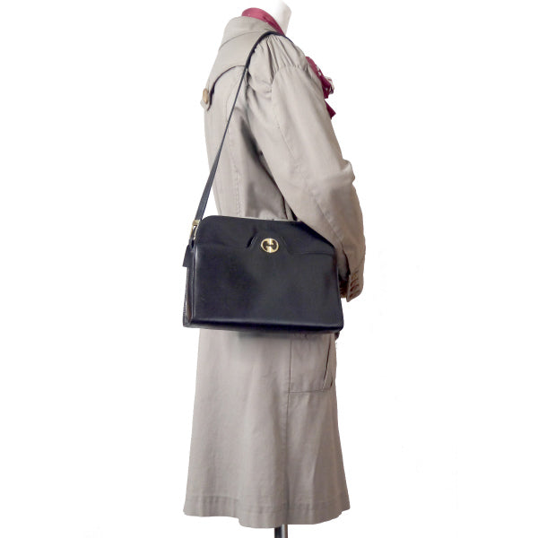 OLD Gucci　GGロゴプレート2WAYバッグ（黒）