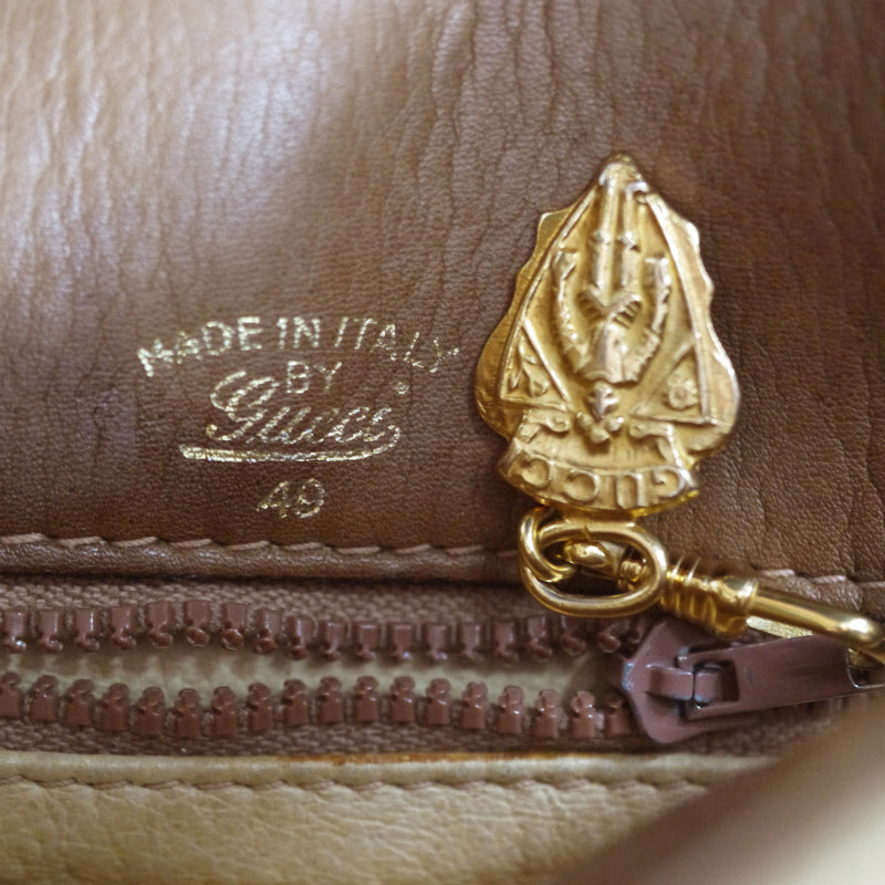 OLD Gucci　激レア!!筆記体ロゴ メッシュポケットスエードショルダー（茶）