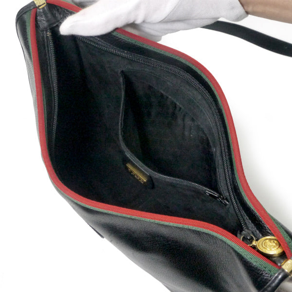 OLD Gucci　レア！総革エンボスロゴシェリーショルダー（黒）