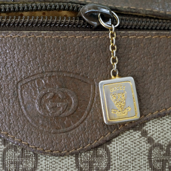 OLD Gucci　ロゴエンボスGG柄ショルダーバッグ（茶）