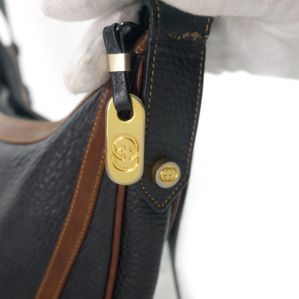 OLD Gucci 　 大型斜めがけショルダー（黒）