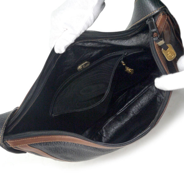 OLD Gucci 　 大型斜めがけショルダー（黒）