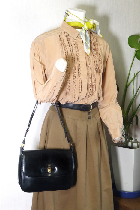 OLD Gucci  ２Way牛カウ　ショルダー（黒）