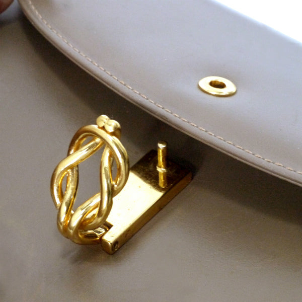 OLD Gucci アンティーク留め具レザーミニバッグ（ミルクティー）