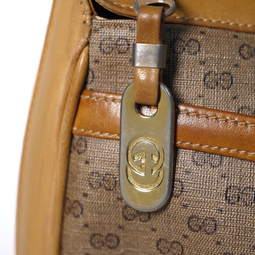 OLD Gucci ＜訳アリ＞マイクロＧＧショルダー（キャメル）