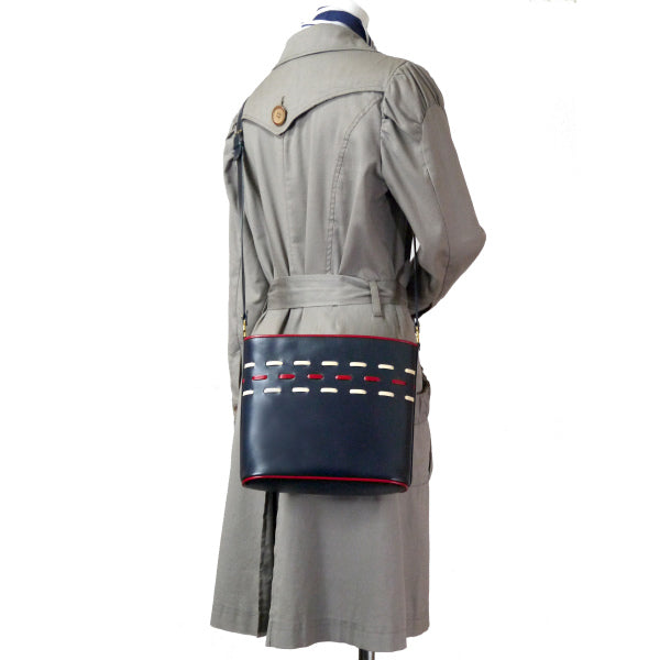 OLD Gucci レザーステッチ総革バケツ型ショルダー（濃紺）