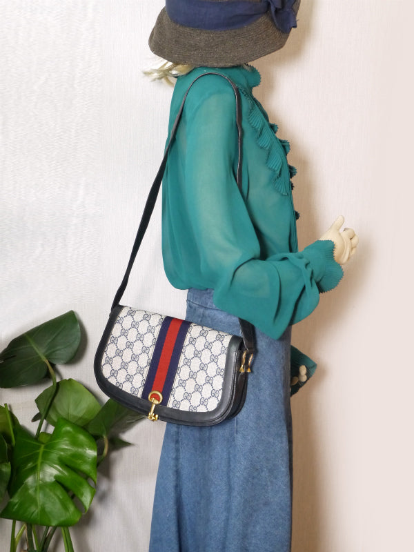 OLD Gucci　 代表作!シェリー半円ワンショルダー（青）