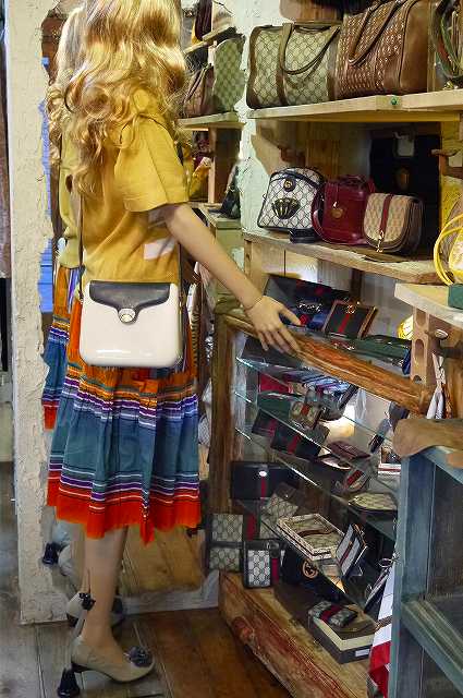 OLD Gucciプラスティック６０ｓショルダー（紺×白）