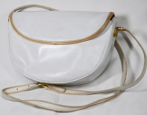 OLD　Gucciホワイト斜めがけ半円ショルダー