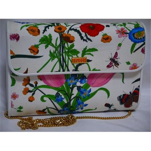 OLD GucciFLORA フローラチェーンポシェット（白）