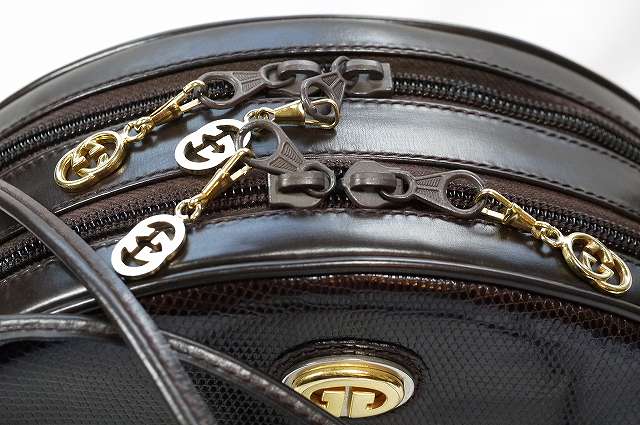 OLD Gucciチャーム付！半円ショルダー（茶）