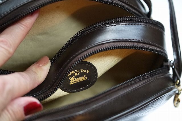 OLD Gucciチャーム付！半円ショルダー（茶）