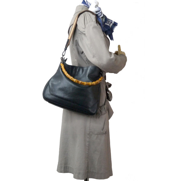 Gucci ２Way ホーボー バンブーバッグ中（黒）