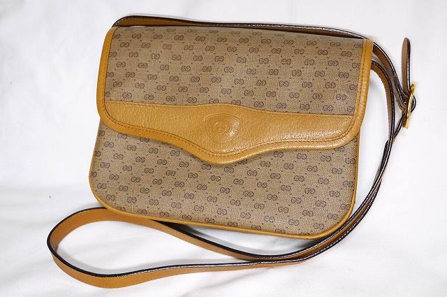 OLD Gucci マイクロGGキャメル3層ショルダー