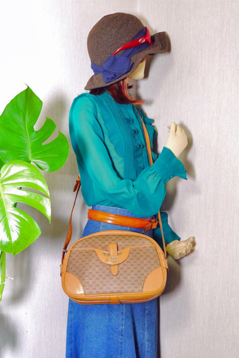 OLD Gucci UFOショルダー（マイクロGG・キャメル）